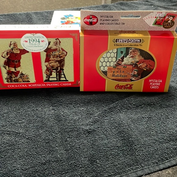 Coca Cola Nostalgia Playing Cards 1994 in collectors tins - Picture 1 of 3
